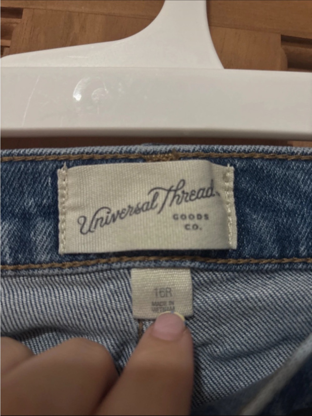 Universal Thread Mid Ride 80s Slim Jeans - Picture 3 of 4